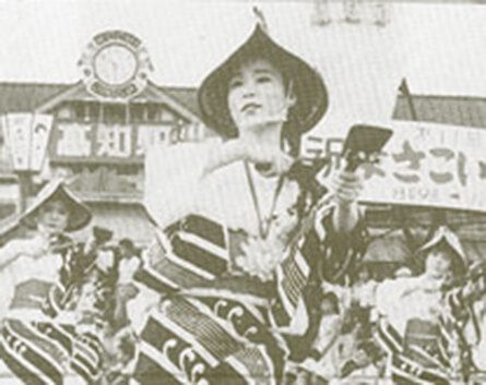 よさこい祭りの歴史(1960年〜)/花火大会を前夜祭に